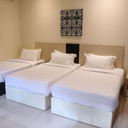 The Firefly Resort Semporna Bagian luar foto