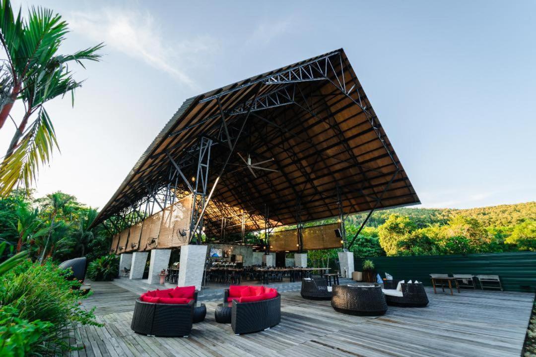 The Firefly Resort Semporna Bagian luar foto