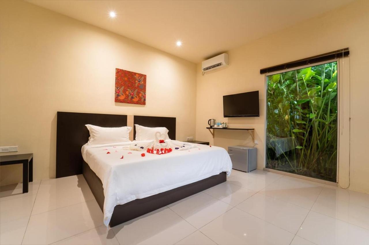 The Firefly Resort Semporna Bagian luar foto